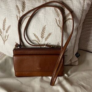 Vintage Fossil with Tan Leather and Gold Hardware Vintage Fossil Crossbody Bag